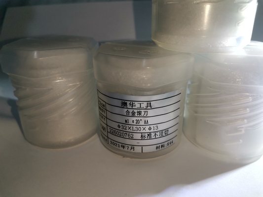 أدوات التروس الصغيرة باستخدام الحاسب الآلي Ø32 × L30 × Ø13 أدوات كربيد الأسمنت المقاومة للحرارة