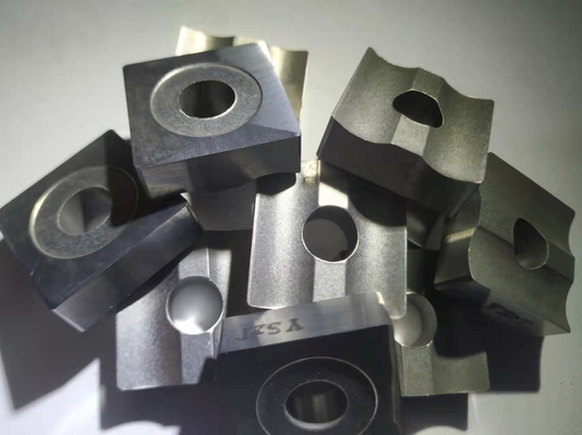 YS2T CNC شفرات قطع المخرطة 1960 MPa نصف تشطيب مع ثقب دائري